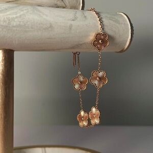 Elegant Rose Gold Floral Bracelet